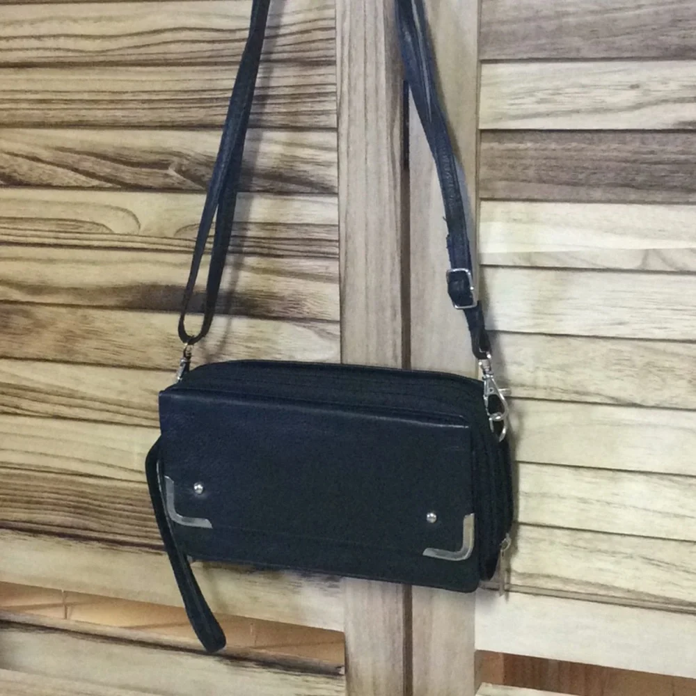 BLACK LEATHER Double Zip Ring Crossbody Wallet On A String NWOT - Picture 4 of 10
